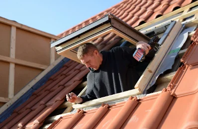 Pose de fenêtres de toit Velux à Ernée